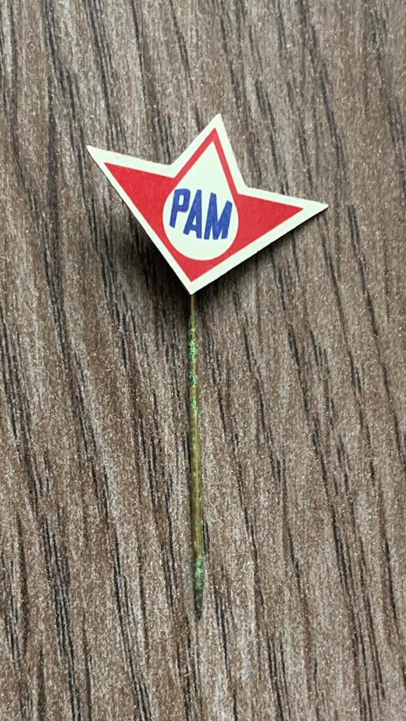 PAM Speldje, Verzamelen, Automerken, Motoren en Formule 1, Ophalen of Verzenden