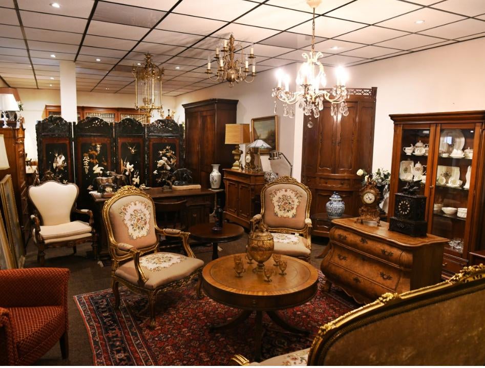 Gevraagd klokken, zilverwerk of laat uw woning ontruimen, Ophalen