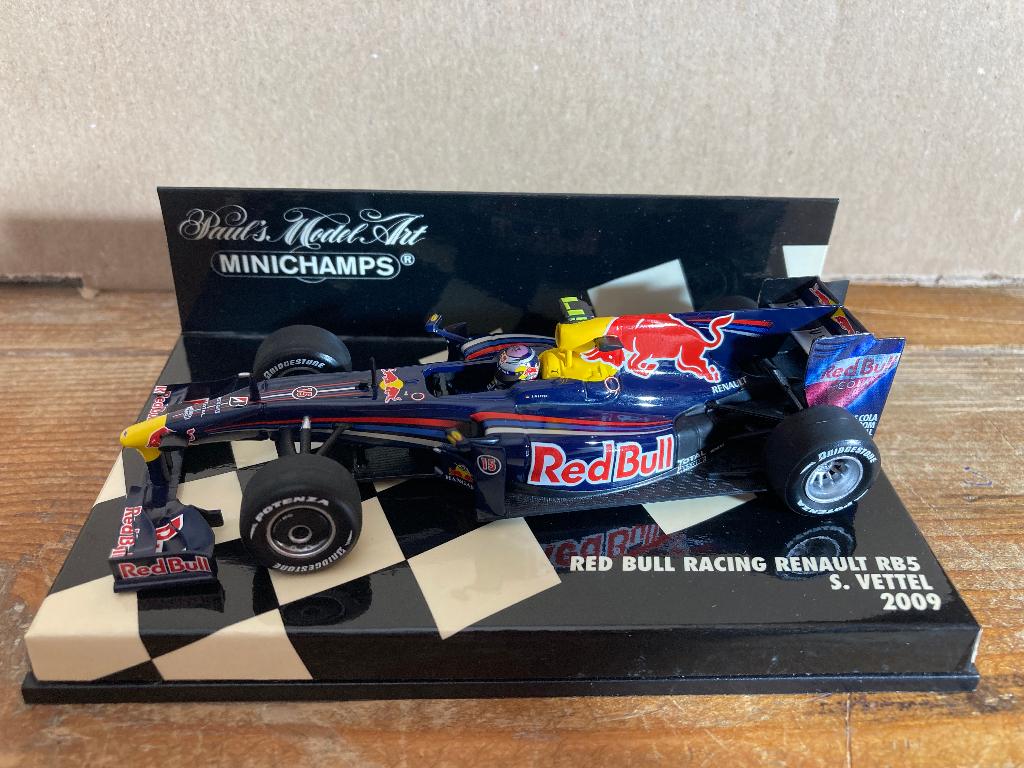✅ Sebastian Vettel 1:43 2009 Red Bull Racing Renault RB5, Ophalen of Verzenden, Nieuw, Formule 1