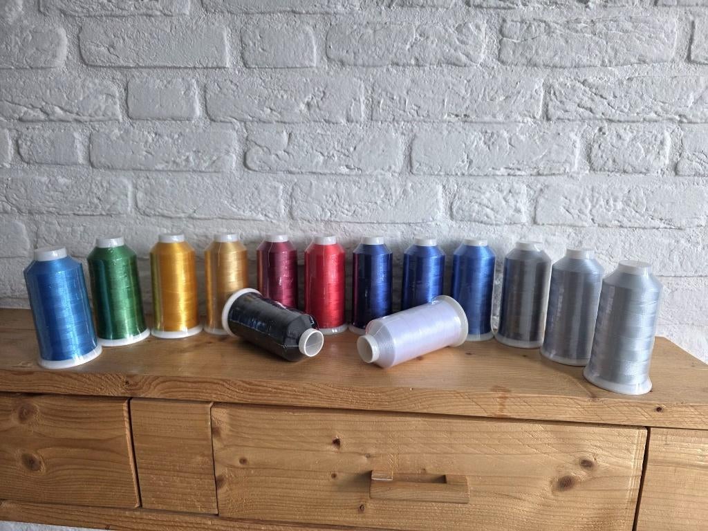 Machinaal borduur garen 5000m konen, Ophalen of Verzenden, Nieuw, Machineborduren, Borduurgaren of Zijde