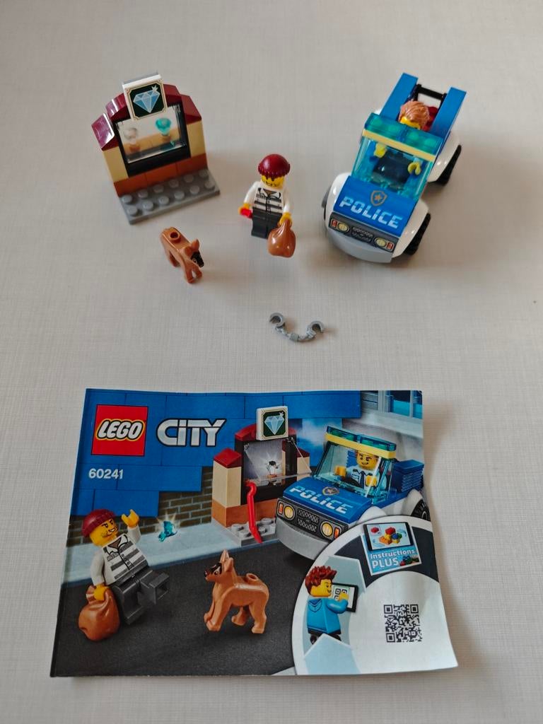 Lego City 60241 Politie hondenpatrouille zgan, Ophalen of Verzenden, Zo goed als nieuw, Complete set, Lego