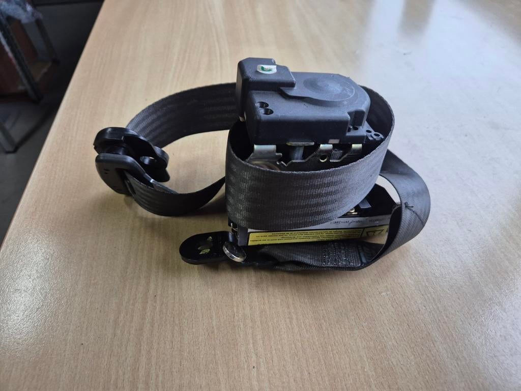 Maserati Quattroporte V M139 Gordels - Links, Rechts, Achter, Maserati, Ophalen of Verzenden, Viale Ciro Menotti 322, 41121 Modena, Italy