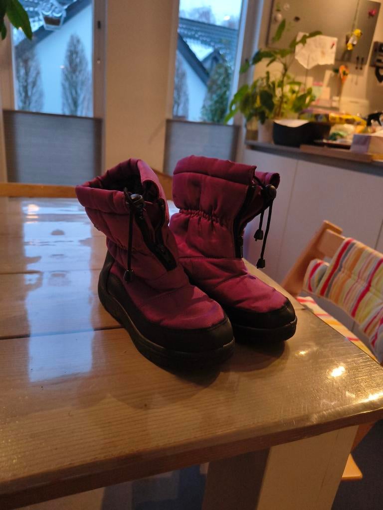 Snowboots maat 34, Gebruikt, Jongen of Meisje, Ophalen of Verzenden, Laarzen