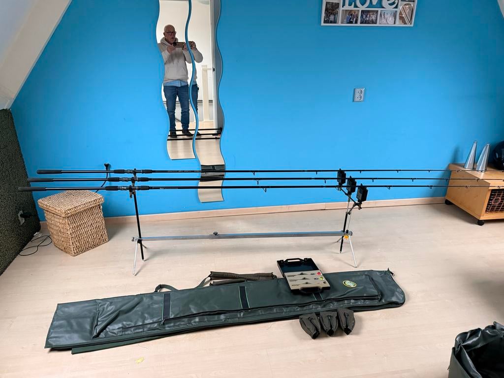 3 Ultimate Carp Hengels 12 inch, Rodpod,  Tas en  3 optonics, Watersport en Boten, Hengelsport | Karpervissen, Ophalen, Gebruikt