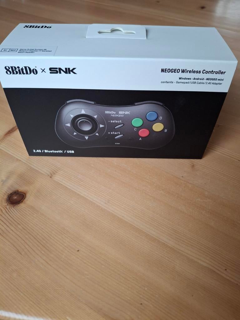 8BitDo SNK NEOGEO Draadloze Controller - Nieuw in doos, Spelcomputers en Games, Spelcomputers | Overige Accessoires, Nieuw, Ophalen of Verzenden