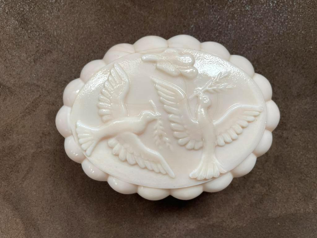 Zeepdoosje/bakje Curt Schlevogt Boldoot, Nina Ricci duifjes, Huis en Inrichting, Ophalen of Verzenden, Gebruikt, Roze, Overige typen