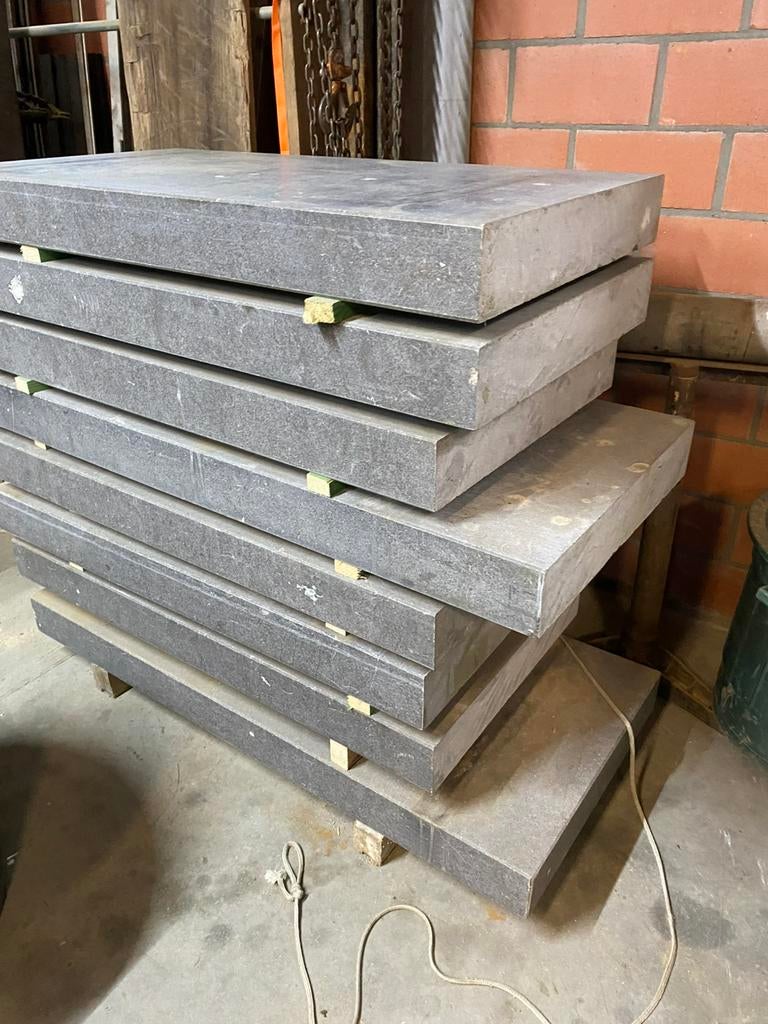 Arduin / Blauwsteen /Belgisch blauwsteen, Ophalen, Overige materialen, 30 cm of meer, Gebruikt