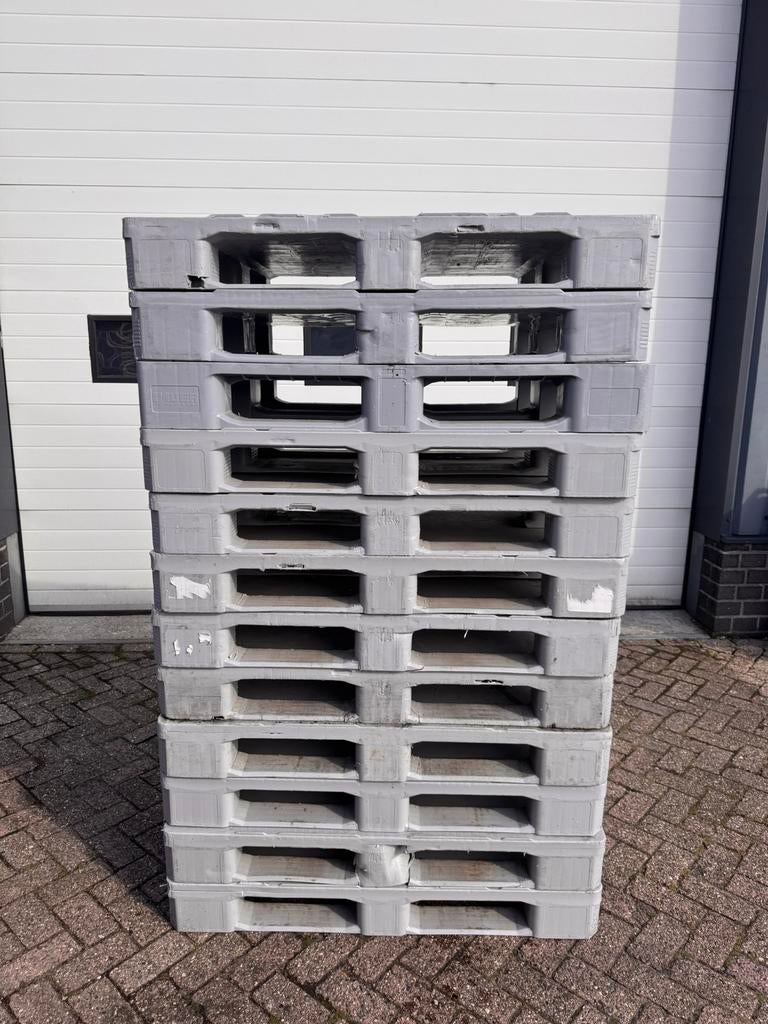 Kunststof pallets 80x120 dichte pallets vlonders, Ophalen, Zo goed als nieuw