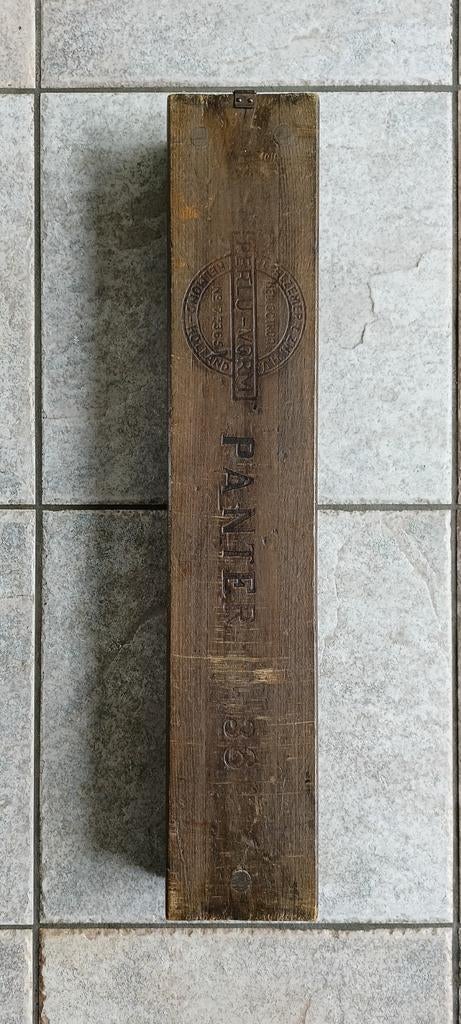 Vintage Houten Sigarenmal Panter - RLU Vorm 36, Antiek en Kunst, Antiek | Gereedschap en Instrumenten, Ophalen of Verzenden