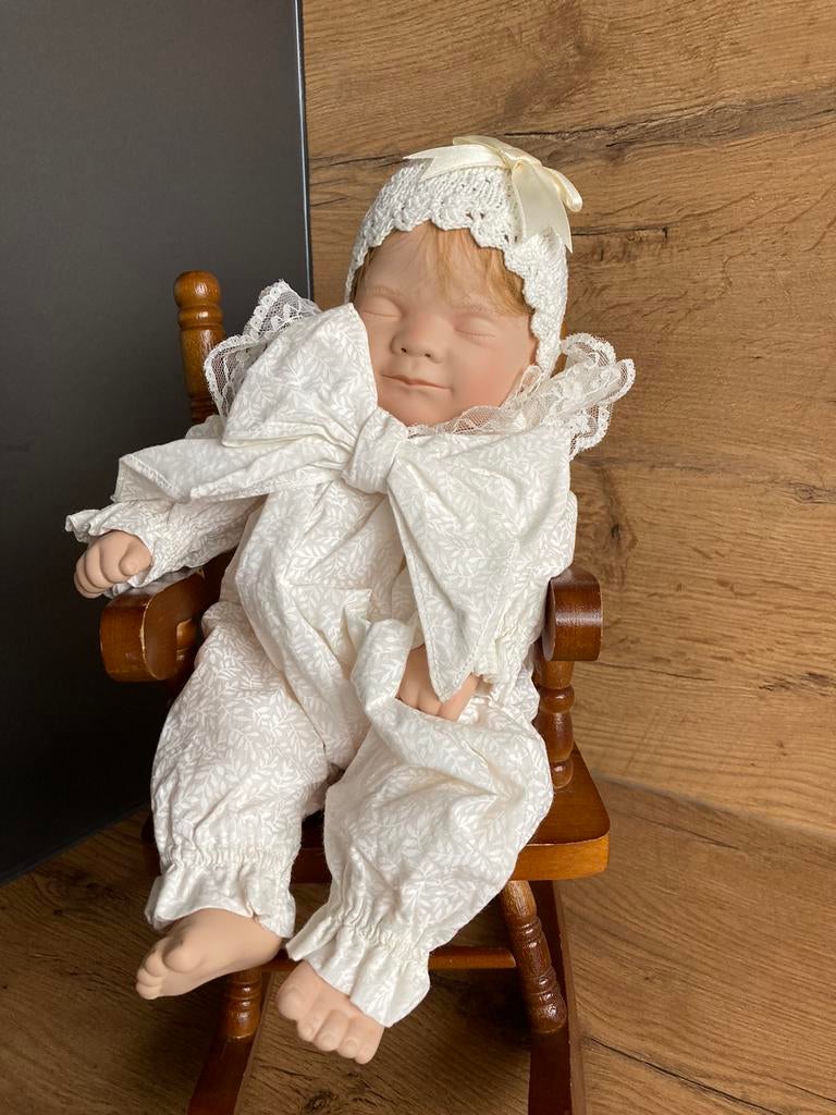 Lief schattig klein baby popje, Verzamelen, Poppen, Ophalen of Verzenden, Zo goed als nieuw, Pop, Levensecht of Reborn