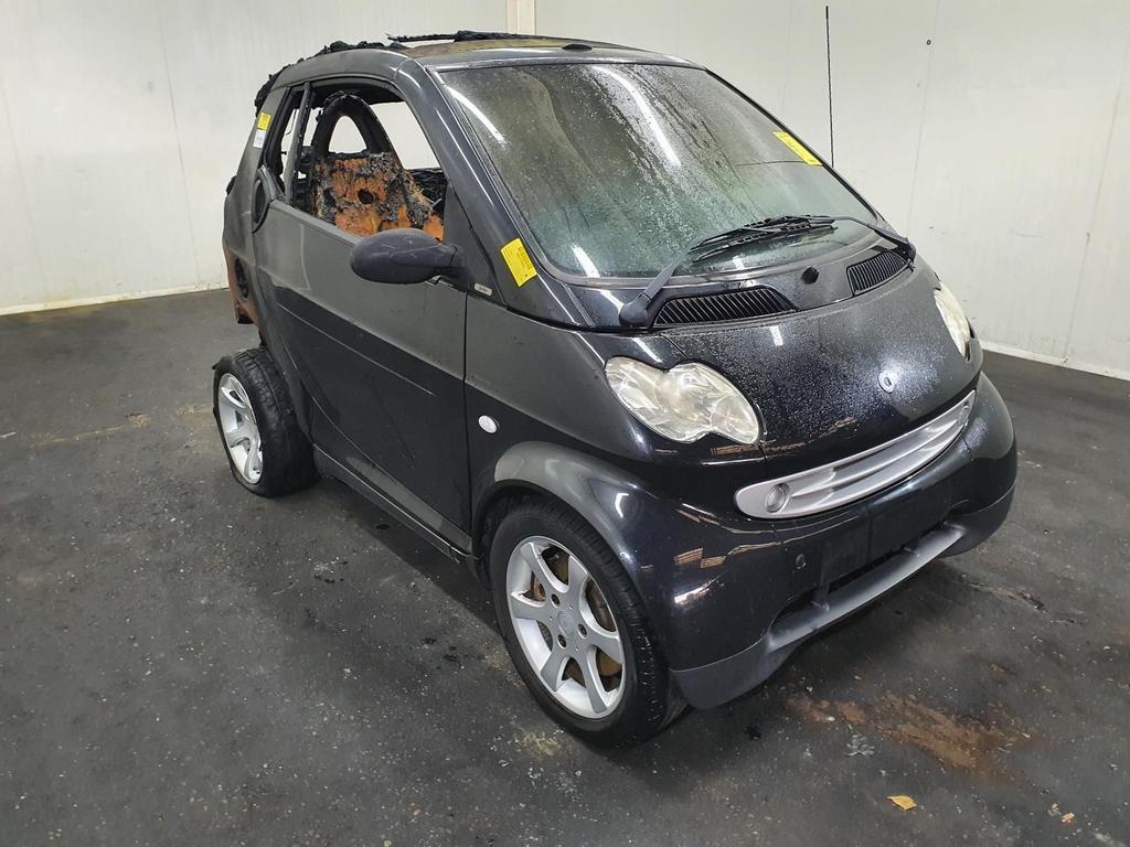 Smart cabrio 2004 voorkop plaatwerk koelers verlichting ed, Auto-onderdelen, Carrosserie en Plaatwerk, Ophalen, Gebruikt, -, -