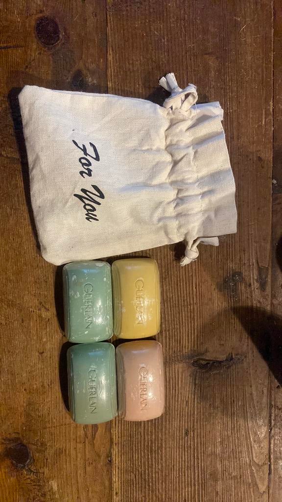 Guerlain mini zeepjes, Ophalen of Verzenden, Nieuw, Bad & Douche