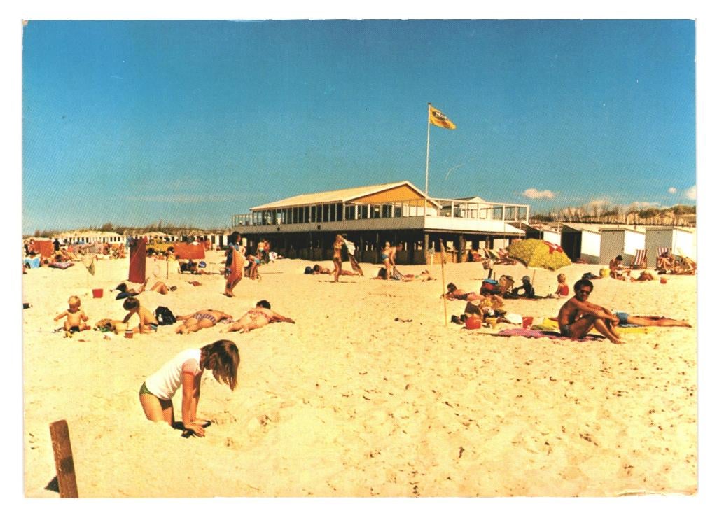 987013 St Maartenszee 283 NH Strandpaviljoen Gelopen m zegel, Verzamelen, Ansichtkaarten | Nederland, Ophalen of Verzenden, 1980 tot heden