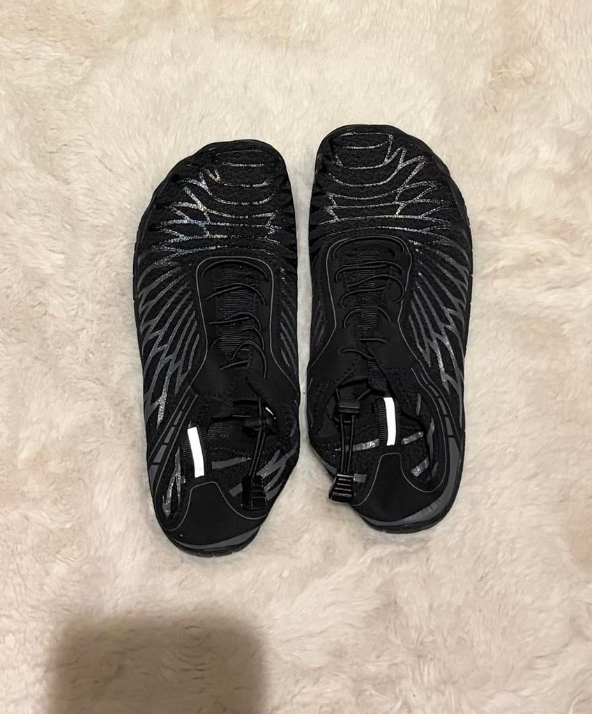 Gloednieuwe barefoot schoenen, Kleding | Dames, Schoenen, Ophalen of Verzenden, Nieuw, Zwart, Sneakers of Gympen