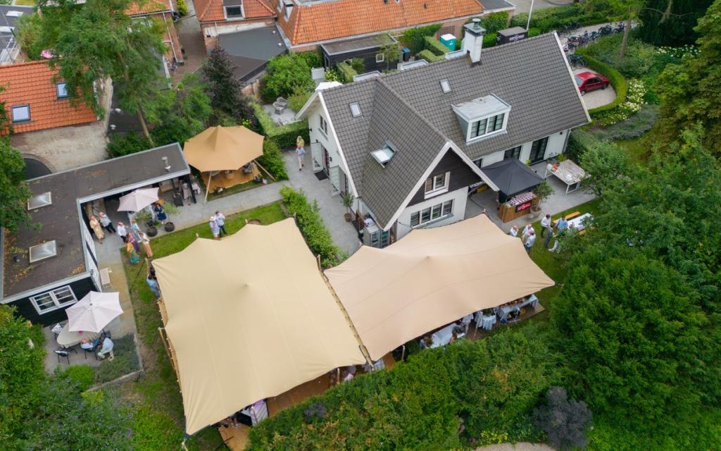 Stretchtent 10 x 15 meter te huur - Zand - Ook last minute, Partytent, 6 meter of meer, Zo goed als nieuw, 8 meter of meer