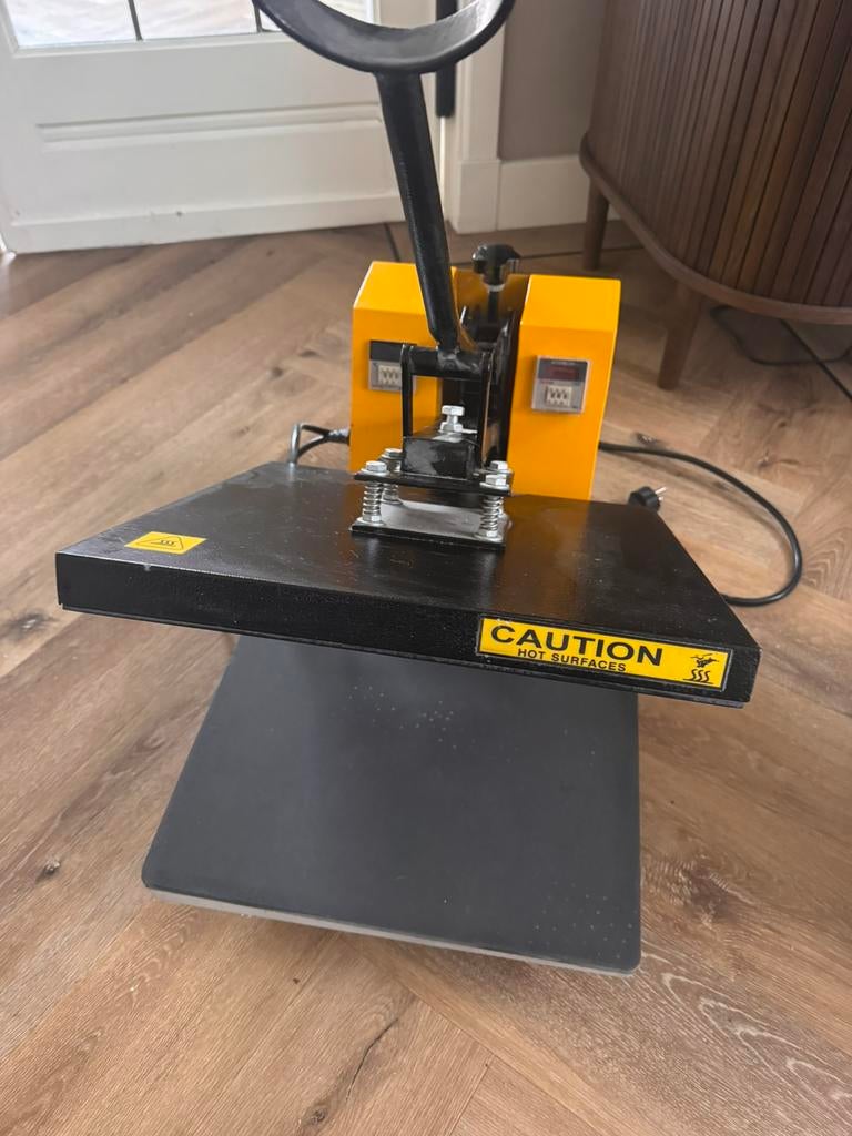 Handmatige hitte pers textiel, Ophalen, Zo goed als nieuw