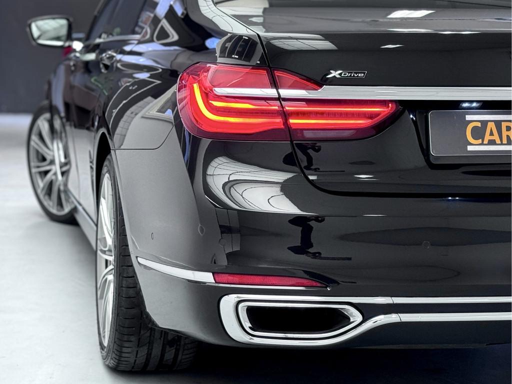 BMW 7 Serie 750i xDrive 450hp 2017 High Executive Individual, Auto's, BMW, Automaat, Gebruikt, Met garantie (alle), 4395 cc
