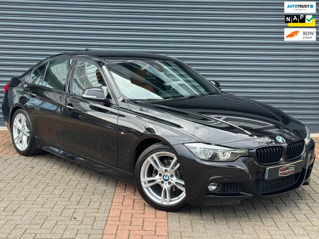 BMW 3-serie 318i M Sport Shadow Edition Aut | LCI | Carplay, Automaat, Gebruikt, Zwart, 3 cilinders