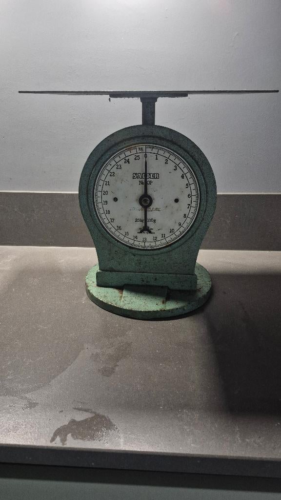 Vintage weegschaal, Witgoed en Apparatuur, Weegschalen, Ophalen, Gebruikt, Analoog, Personenweegschaal