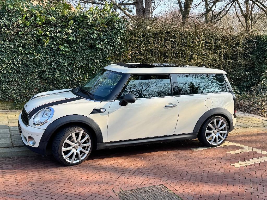 Mini Clubman 1.4 ONE 2009 Wit, Voorwielaandrijving, Stof, 4 stoelen, Stationwagon