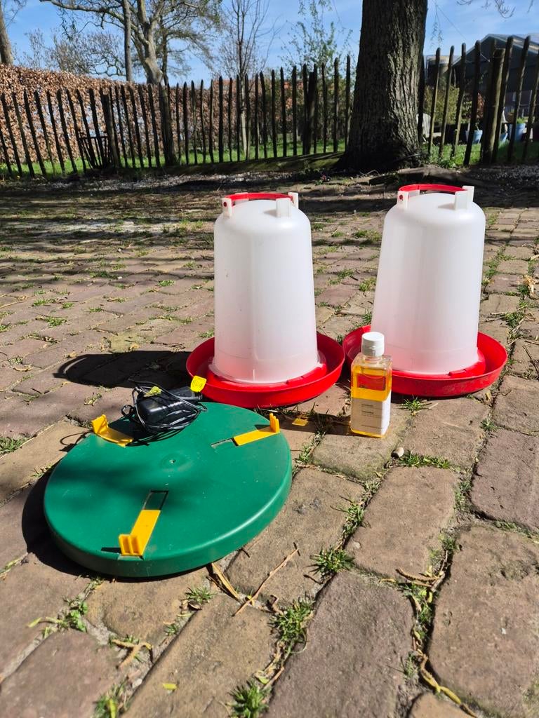 Watersilo kippen 2x, Ophalen, Drinken en Voederen