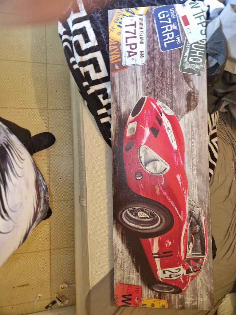 Schilderij rode sportwagen met nummerplaten, Huis en Inrichting, Woonaccessoires | Schilderijen, Tekeningen en Foto's, Ophalen