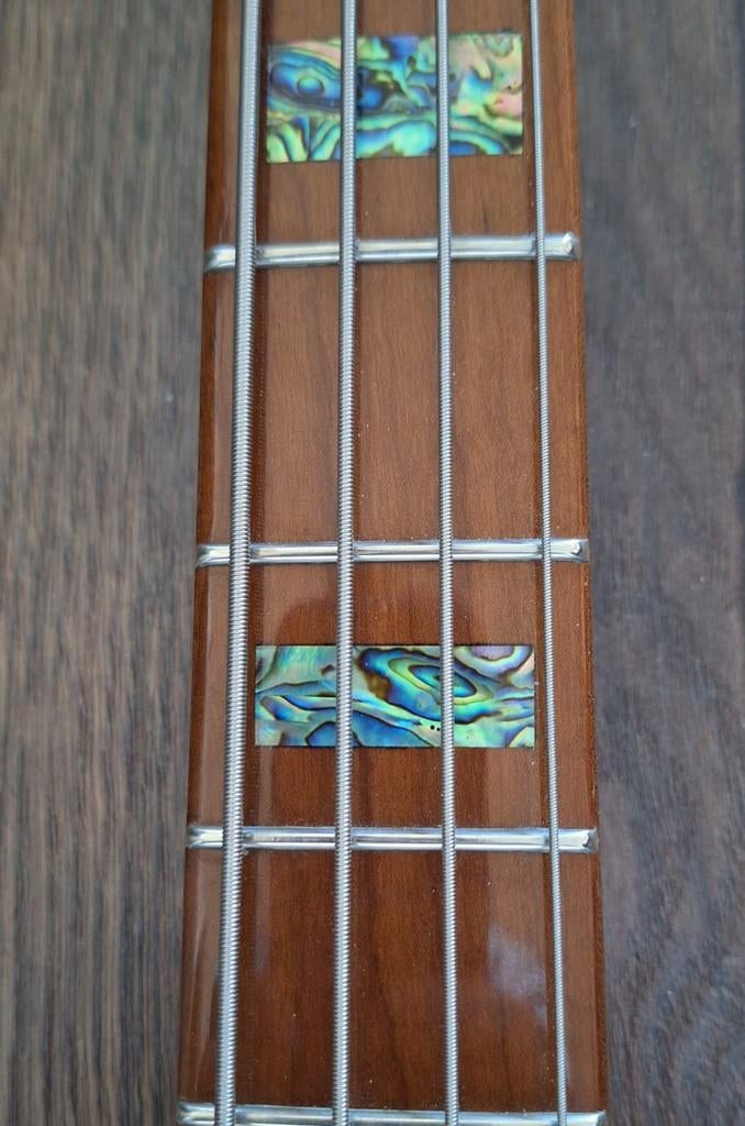 Marcus Miller V10DX 4-snarige basgitaar, Ophalen of Verzenden, Zo goed als nieuw, Elektrisch