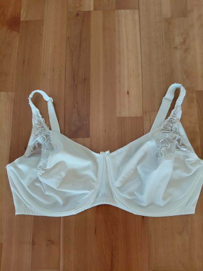 BH Elbrina, Kleding | Dames, Ondergoed en Lingerie, Elbrina, Ophalen of Verzenden, Overige kleuren, BH