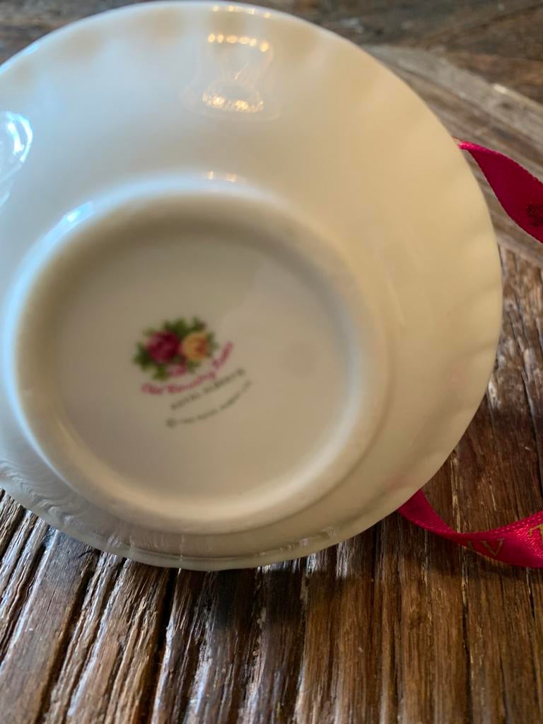 Royal Albert Old Country Roses Kop en Schotel kerst Ornament, T, Ophalen of Verzenden, Zo goed als nieuw, N