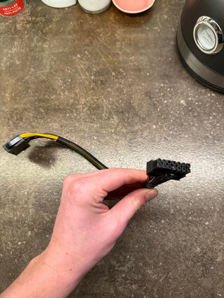 24-pins naar 14-pins ATX Voedingsadapterkabel, Computers en Software, Pc- en Netwerkkabels, Verzenden, Nieuw