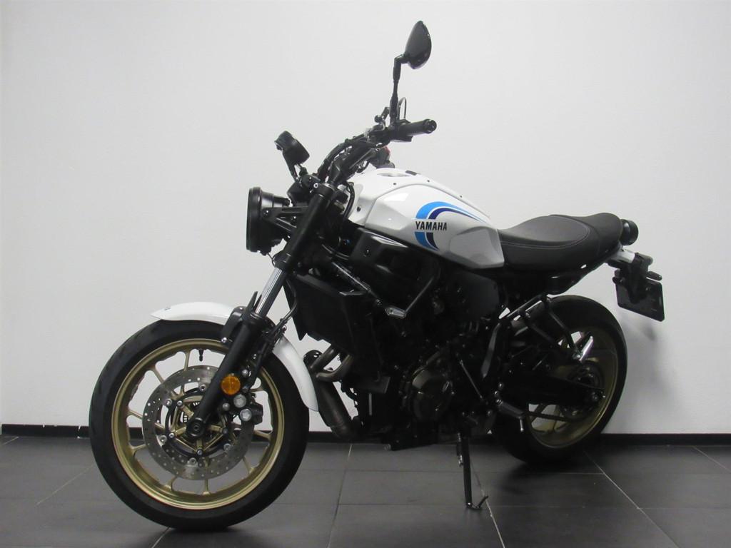 Yamaha XSR 700 LEGACY - foto 3