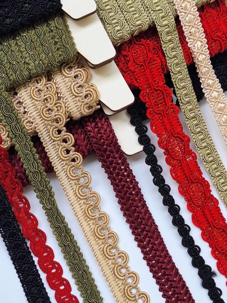 Partij vintage galon sierbanden, heel mooi, Hobby en Vrije tijd, Naaien en Fournituren, Ophalen of Verzenden, Nieuw, Lint, Band of Elastiek