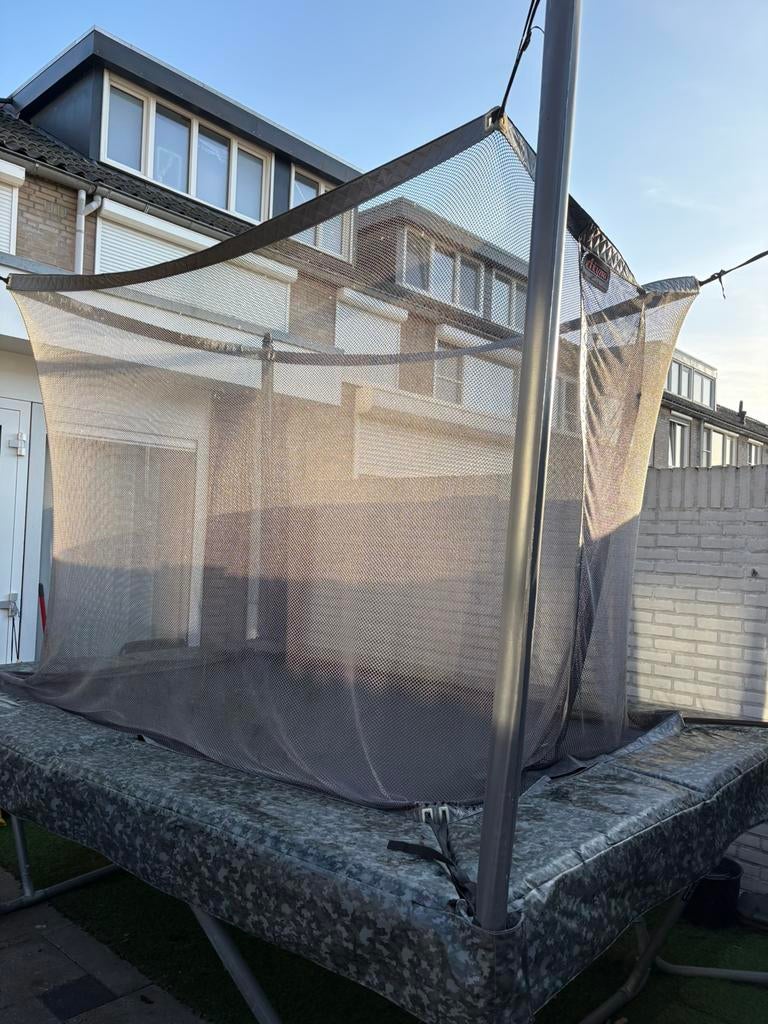 Avyna opvouwbare trampoline 305 bij 225, Ophalen, Gebruikt