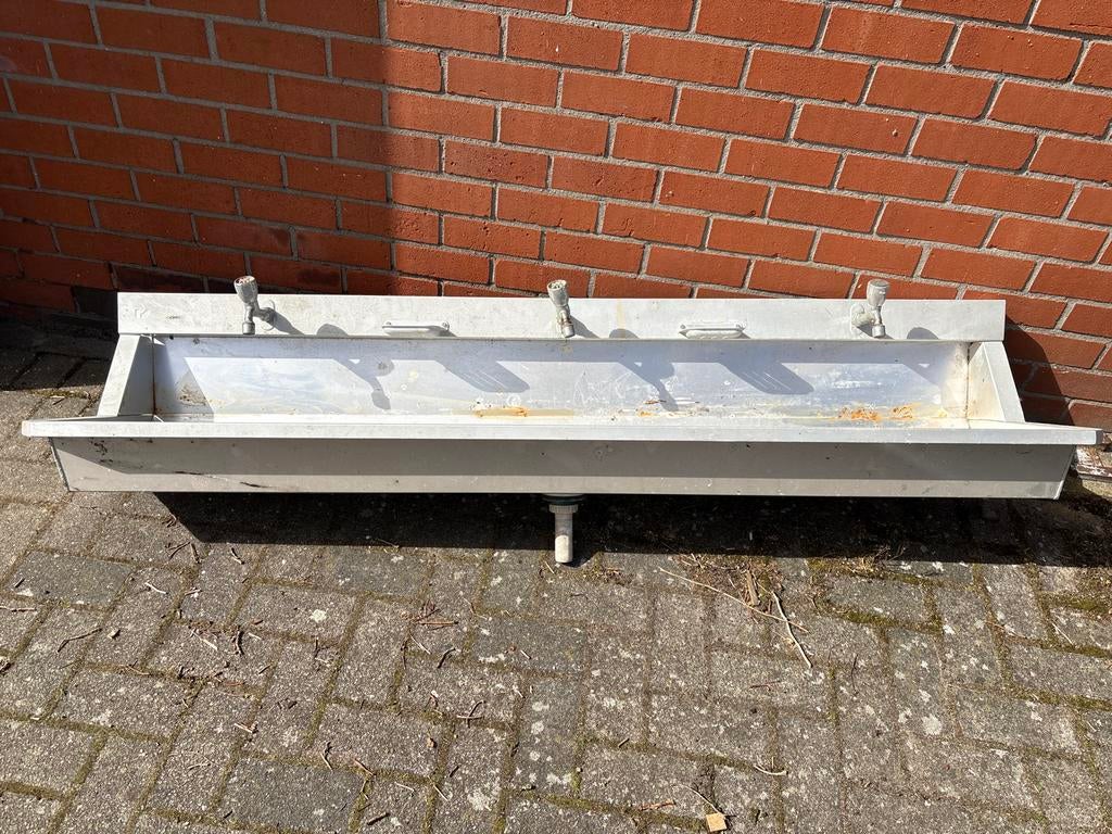Aluminium wastrog met 3 kranen, Ophalen, Gebruikt, Rvs, Wastafel