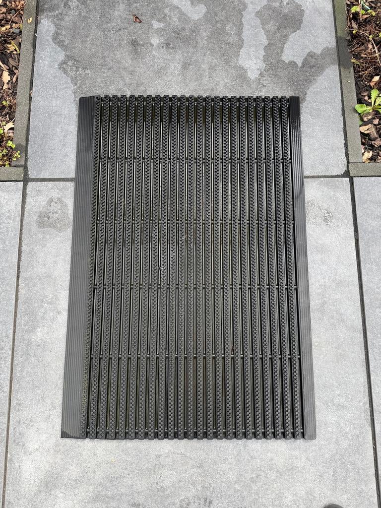 2 Deurmatten rubber zwart, als nieuw, Tuin en Terras, Deurmatten, Ophalen, Zo goed als nieuw, Rubber