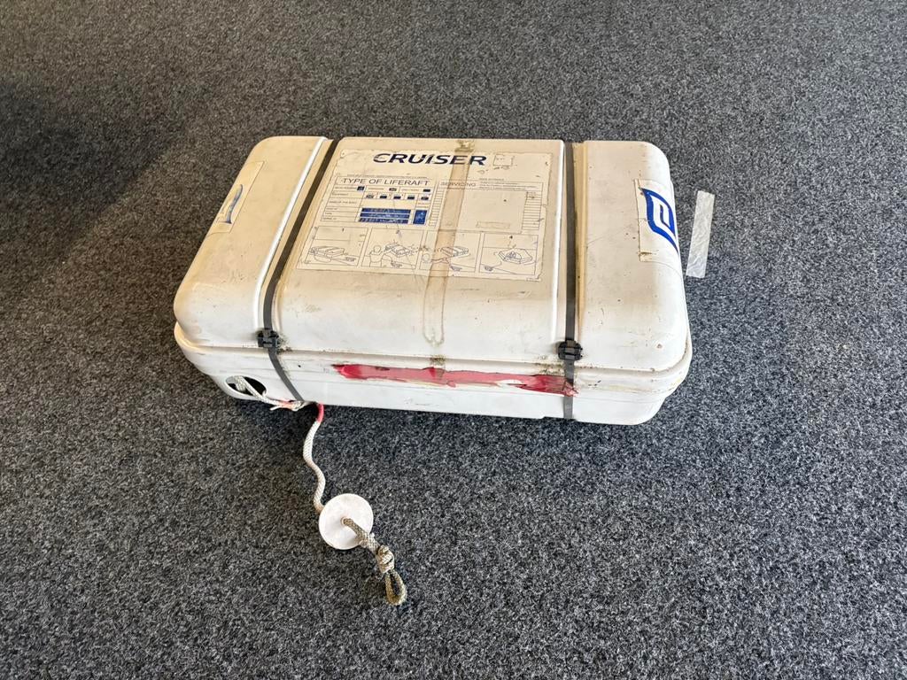 Professioneel reddingsvlot 4 personen, Ophalen