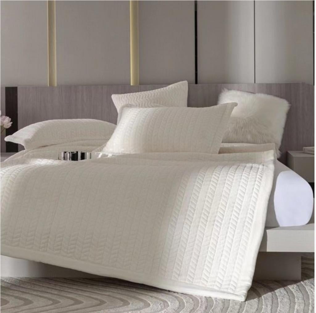 Bedsprei wit 220cm x 240cm, Ophalen of Verzenden, Tweepersoons, Wit