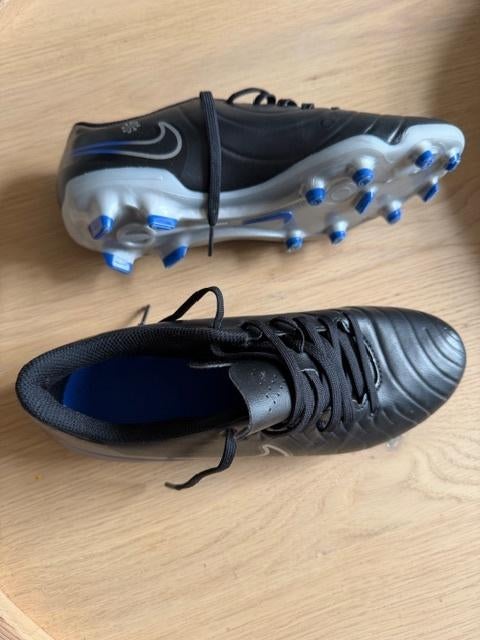 Voetbalschoenen Nike maat 39, Sport en Fitness, Voetbal, Schoenen, Nieuw, Maat M, Ophalen of Verzenden