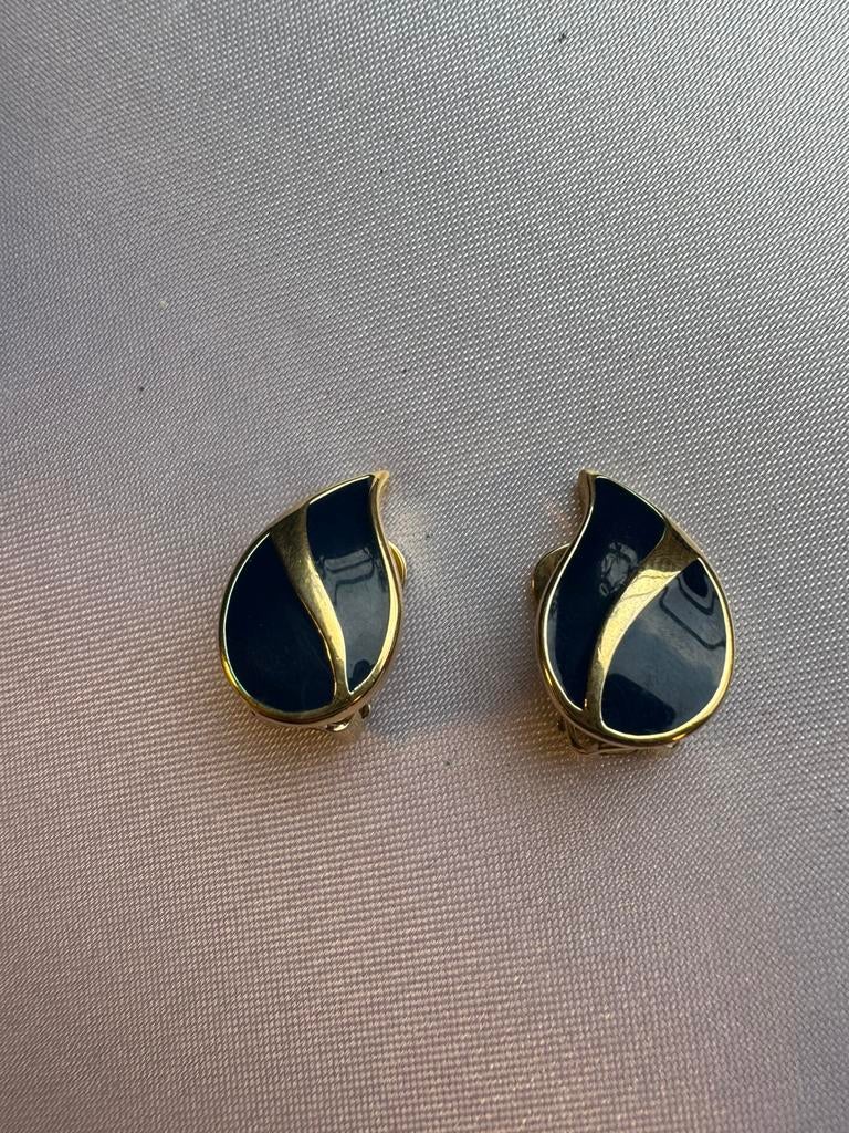 Teardrop-shaped clip-on earrings with dark blue enamel, Verzenden, Zo goed als nieuw, Blauw, Overige materialen