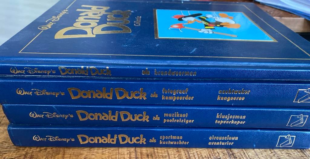 Donald Duck Collectie: Hardcover 2003, Boeken, Meerdere stripboeken, Ophalen of Verzenden, Zo goed als nieuw