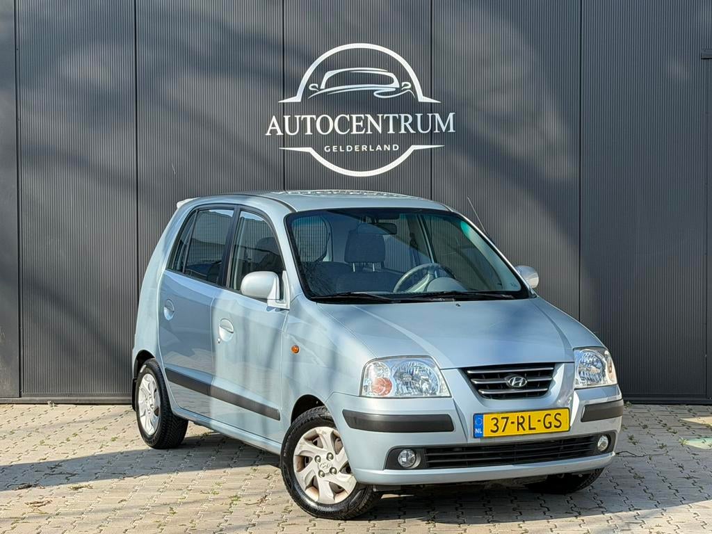 Hyundai Atos AUTOMAAT | AİRCO | NW APK!  Grijs, Auto's, Hyundai, Euro 5, 31 €/maand, 4 cilinders, Origineel Nederlands