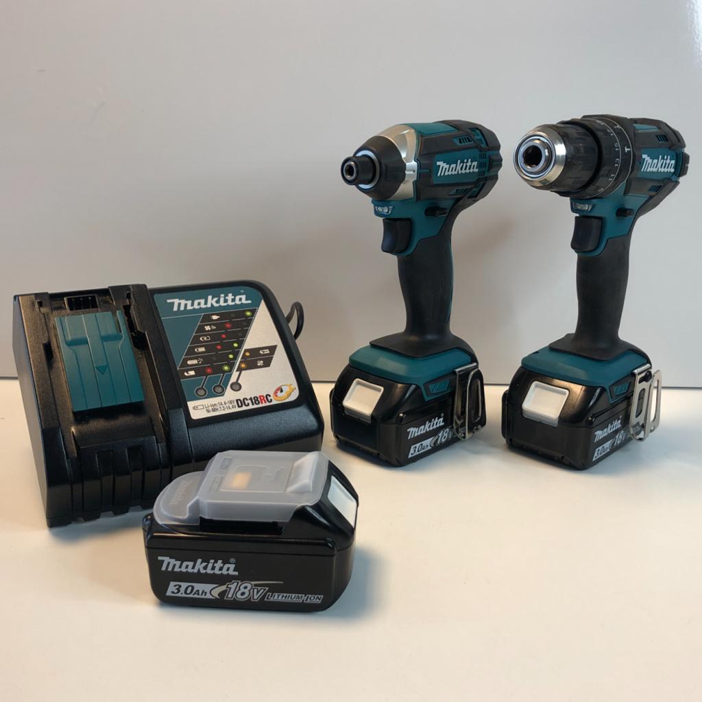 Makita Boorschroefmachine set | 3x accu + lader, Makita, Zo goed als nieuw, Support@makita.com, Makita Corporation, 3-11-8, Sumiyoshi-cho, 
Anjo, Aichi 446-8502
Japan