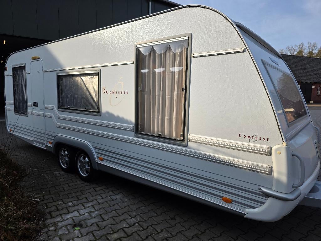 Tabbert Comtesse special 685, 2006, Isabella voortent, Vast bed, Koelkast, Rondzit, Tabbert