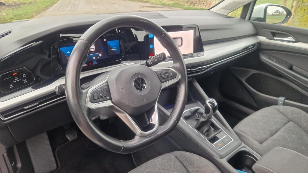 Volkswagen Golf 1.5 TSI Life, 1e eigenaar. navi, stoelverw., Euro 6, 4 cilinders, Wit, Origineel Nederlands