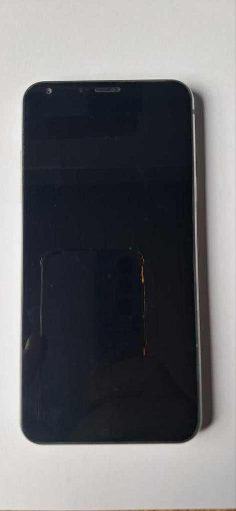 LG Q6 smartphone, Telecommunicatie, Mobiele telefoons | LG, Ophalen, Zwart