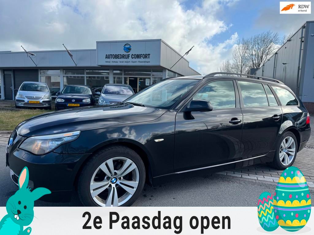 BMW 5-serie Touring 520i Business Line, Achterwielaandrijving, Zwart, 4 cilinders, 1535 kg