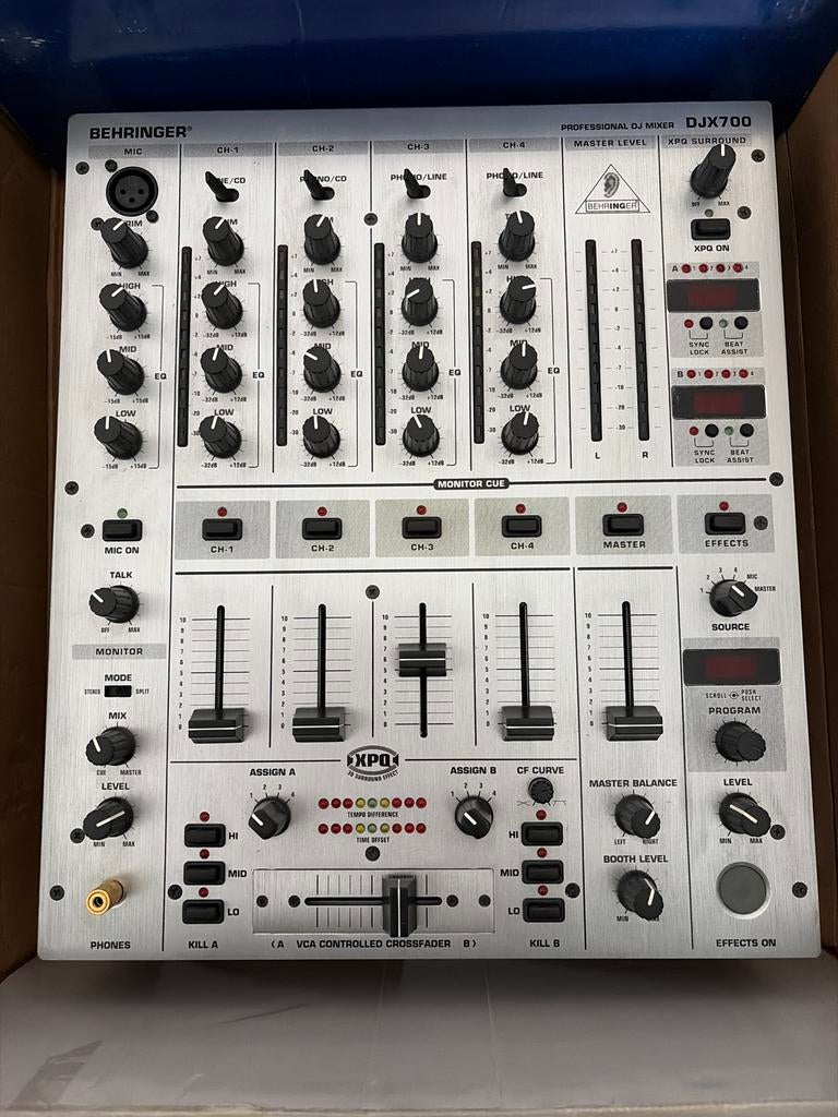 Behringer DJX700 Professionele DJ Mixer, Ophalen of Verzenden, Gebruikt, Dj-set, Behringer