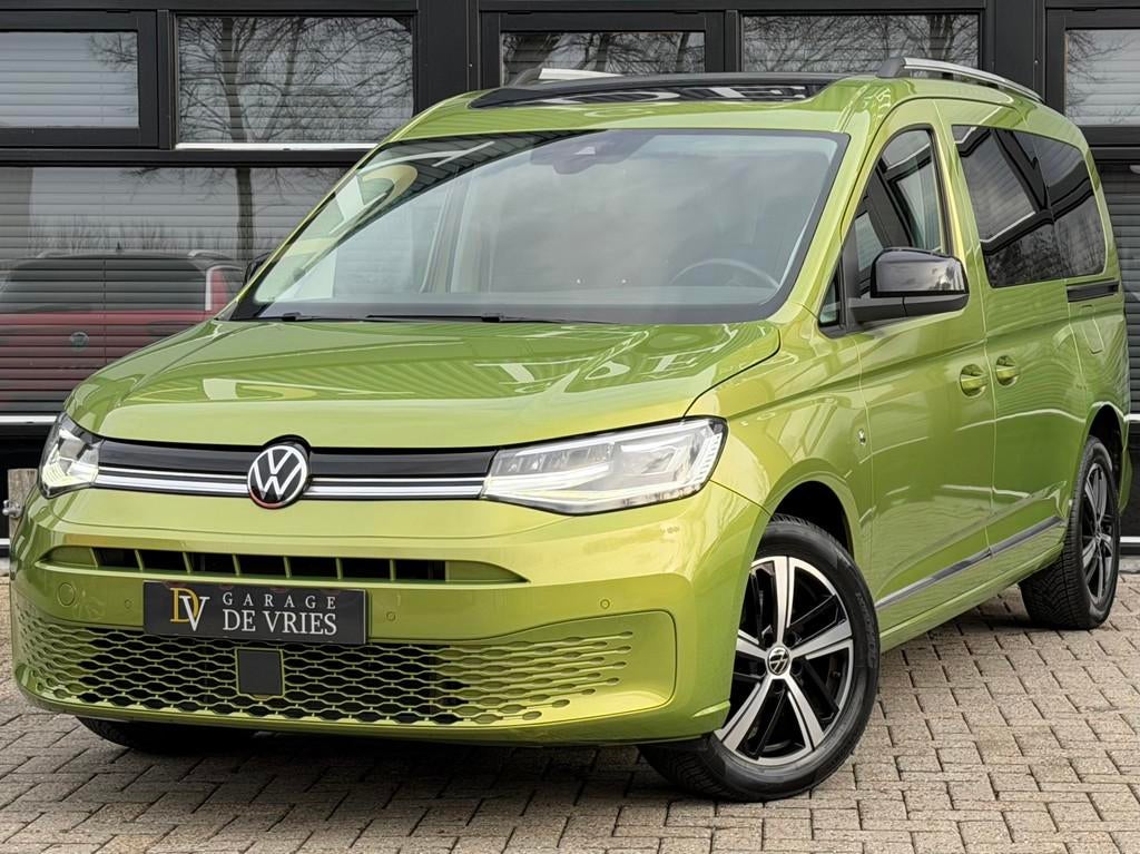 Volkswagen Caddy Maxi 1.5 TSI 7p DSG Full Option Panoramadak, Auto's, 1556 kg, Zwart, 4 cilinders, 7 stoelen