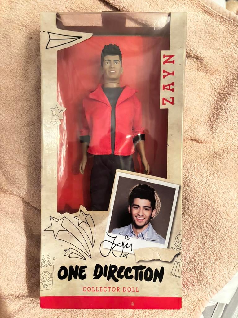 One direction zayn collector doll IN DOOS, Ophalen of Verzenden, Zo goed als nieuw, Pop