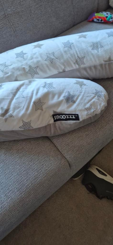 Snoozzz voedingskussen met sterrenprint, Ophalen, Zo goed als nieuw
